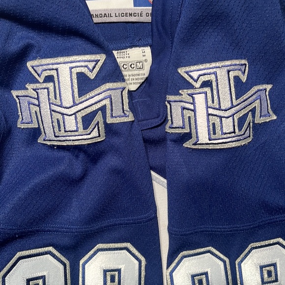 Eric Lindros Toronto Maple Leafs Jersey - Picture 5 of 6